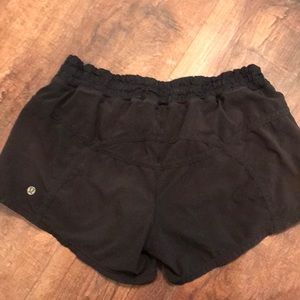 Lululemon shorts💕 size 6, black